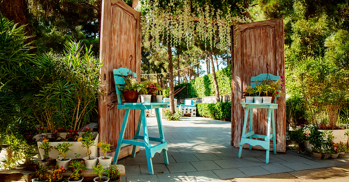 Sustainable Outdoor Decor: Eco-Friendly Ways to Beautify Your Space